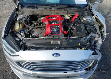 2017 Ford Fusion Titanium z USA, uszkodzony, nr VIN 3FA6P0K95HR174620